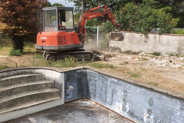 Construction rénovation et réparation Alès. Maison, piscine, terrain